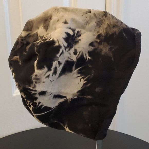 Black Rolling Edge Tie Dye Knit Hat Beanie - Picture 3 of 4